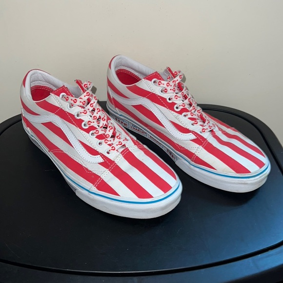 Where’s Waldo? Vans 11.5 - Picture 1 of 5